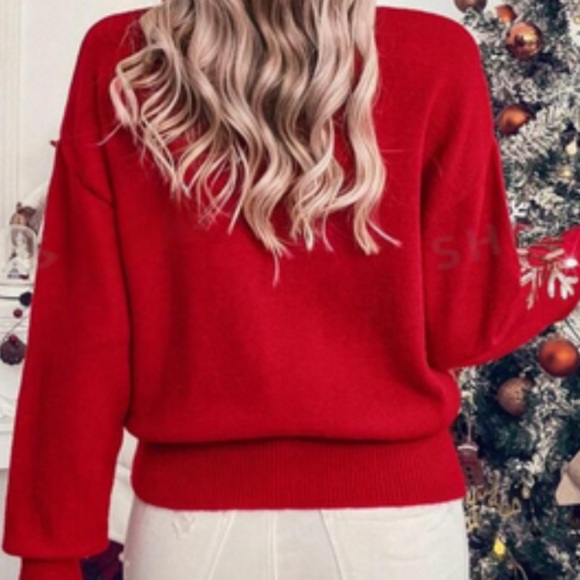 New Red sequin snowflake design sweater - Picture 3 of 3